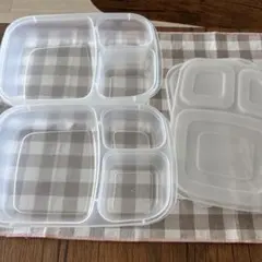 スリーコインズ　仕切り付き食品保存容器 2個セットのサムネイル