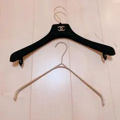 シャネルハンガー＆なで肩ハンガー おしゃれ 撮影用　アパレル 洋服映え