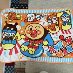 アンパンマン バイキンマン　ドキンちゃんブランケット ひざ掛け