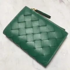 在庫1点【新品未使用】羊革　二つ折り小型財布　イントレチャート緑グリーン　高見え