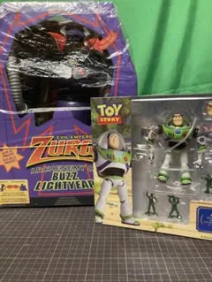 【新品未開封】トイストーリー　ザーグ 　バズライトイヤー　アクションフィギュア