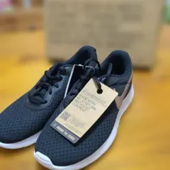ナイキ　24.cm 　スニーカーブラック×ピンクゴールド新品