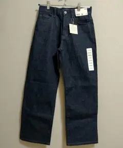 ユニクロ ストレートジーンズ 23