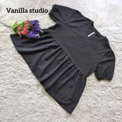 【3L】Vanilla studio 【フラワー刺繍】ブラックフリル　半袖