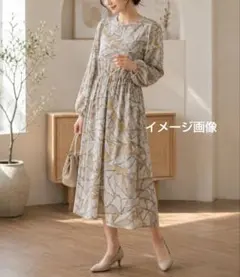 幾何学模様 パフスリーブ　ロングワンピース ベージュ系　ゆったりナチュラルのサムネイル