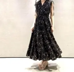 【2024年モデル】 セルフォード　フラワープリント　リボンワンピース 黒 38