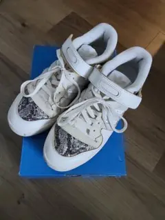 箱の有無希望コメントください。adidas　Forum low　ホワイト