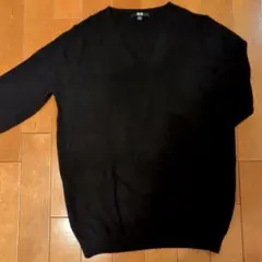 カシミヤ100% ユニクロ ブラック Vネック ニット Mサイズ