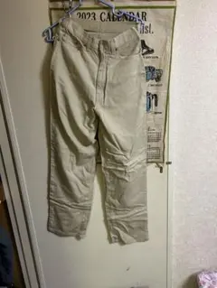 M’ELVIS チノパン