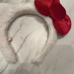 ハローキティ カチューシャ 赤リボン