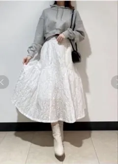 SNIDEL エンボスジャガードボリュームギャザースカート　サイズ０