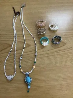 ビーズネックレスと指輪セット