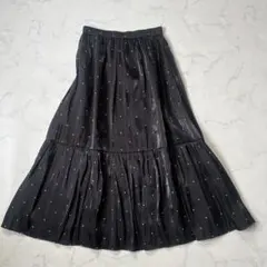 美品　UNFILO アンフィーロ　ドット　シャイニースカート　ブラック　Mサイズのサムネイル