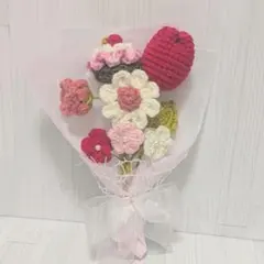 ハンドメイド　赤色のブーケ　ギフト　枯れない花束　毛糸の花束