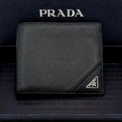 PRADAプラダ レザー 二つ折り財布 お札入れ トライアングルのサムネイル