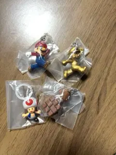 スーパーマリオ　めじるしアクセサリー2　4個セット