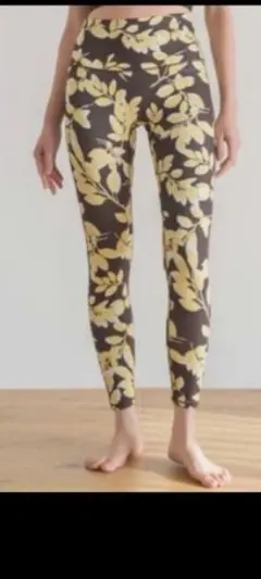 新品未使用！SUKALAスカーラリーフバイカラーヨガパンツレギンス Sサイズ