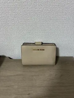 MICHAEL KORS ベージュ 二つ折り財布（新品）