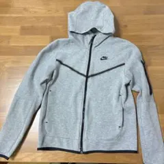Nikeナイキ　テックフリース