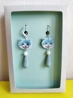 猫デザインピアス