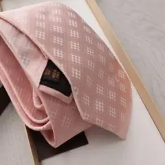 新品　ルイヴィトン　ピンク　ネクタイのサムネイル