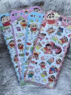 ‼️【正規品】クレヨンしんちゃんシール 4枚薄型ぷっくりタイプ立体風 当日発送