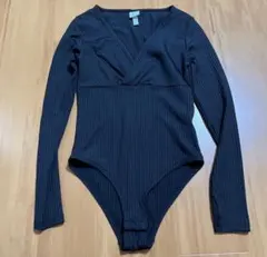 ボディースーツ