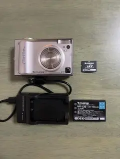 FUJIFILM★FinePix V10⭕️貴重なxD-ピクチャーカード1GB付 Amazon.co.jp: 富士フィルム xD ピクチャーカード 2GB TYPE-M FUJIFILM