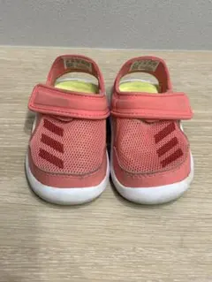adidas ベビーサンダル ピンク　メッシュサンダル