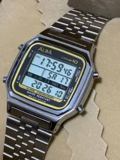 ALBA デジタル腕時計 W041-5020　超美品　1985年製