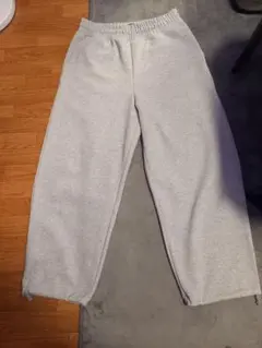 UNIQLOcスウェットワイドパンツMサイズ