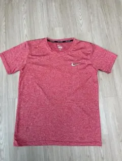 NIKEランニングTシャツ (DRI-FIT・Mサイズ)のサムネイル