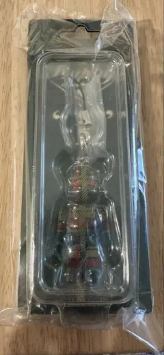 【新品未開封】伊勢丹限定　ベアブリック　マクミラン