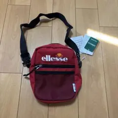 ellesse レッド ショルダーバッグ