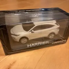 トヨタ ハリアー　カラーサンプル　ホワイトパールクリスタルシャイン　ミニカー トヨタ ハリアー カラーサンプル ミニカー ホワイトパールクリスタル