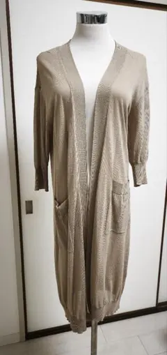 un dix cors ベージュ カーディガンのサムネイル