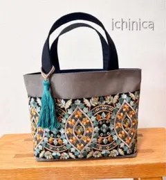 インド刺繍ミニトートバッグ/一点もの / タッセルチャーム付き