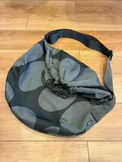 ［美品］marimekko×UNIQLO ドット柄 ショルダーバッグ