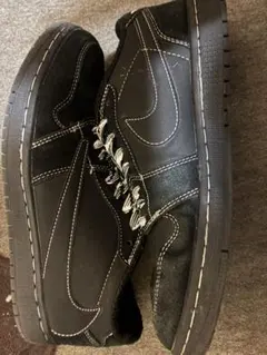 Nike Air Jordan 1ロー travis ブラックファントム