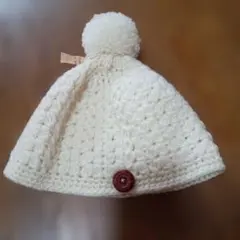 ハンドメイドアイボリー ニット帽 ポンポン付き