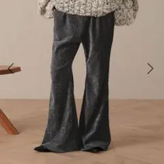 ローリーズファーム　ベロアフレアパンツ