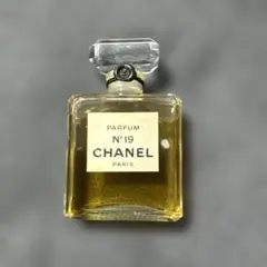CHANEL N°19 香水 28ml