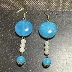 Item thumbnail for item 7b7ccdb8-e92d-4761-b241-52e58bc358cc