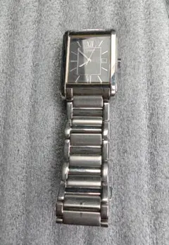 GUCCIクォーツスクエア 7900L.1 腕時計 黒文字盤 レディース - メルカリ