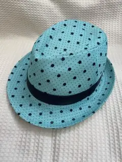 ハット　水玉模様の水色帽子