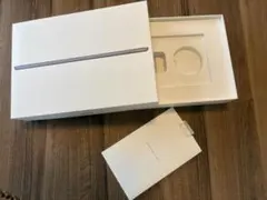 iPad(第9世代)256GB Wi-Fi 空箱＋説明書＋ステッカー付き 箱のみ