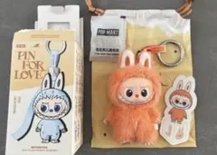 PIN FOR LOVE ラブブ イニシャル ぬいぐるみ　マスコット　J