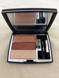 Dior アイシャドウ　トリオブリックパレット　2022春限定品