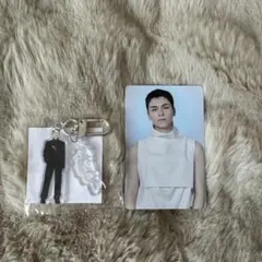 seventeen new バーノン カプセル アクリルキーホルダー　トレカ