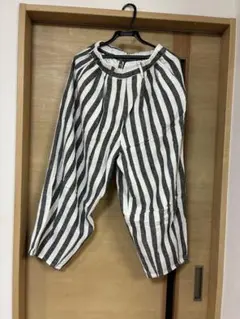 ストライプパンツ　ワイドパンツ